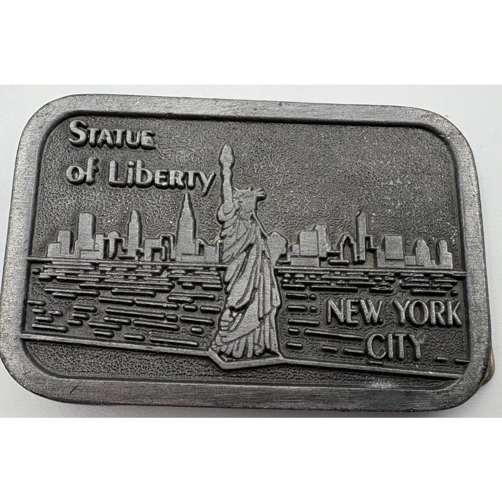 Statue of Liberty Belt Buckle NYC Skyline New York City Souvenir Vtg Collectible